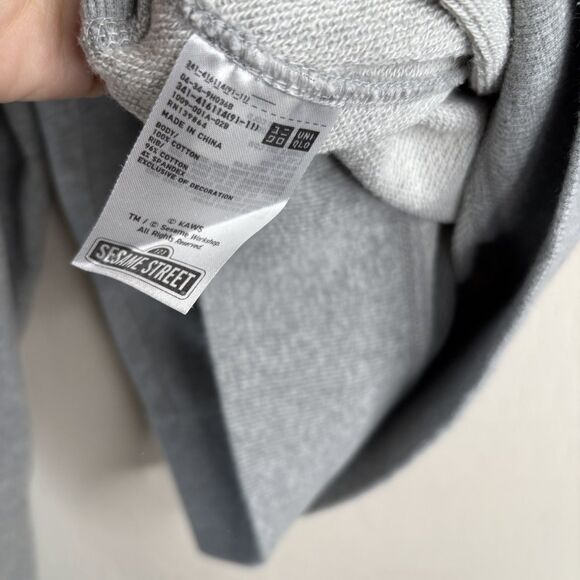 KAWS x Uniqlo Sesame Street Sweatshirt - Picture 3 of 7